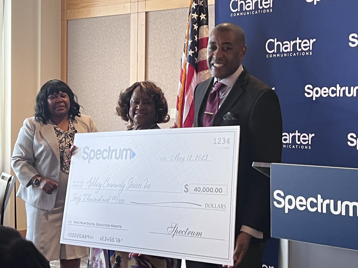 Sandra Williams tweet media