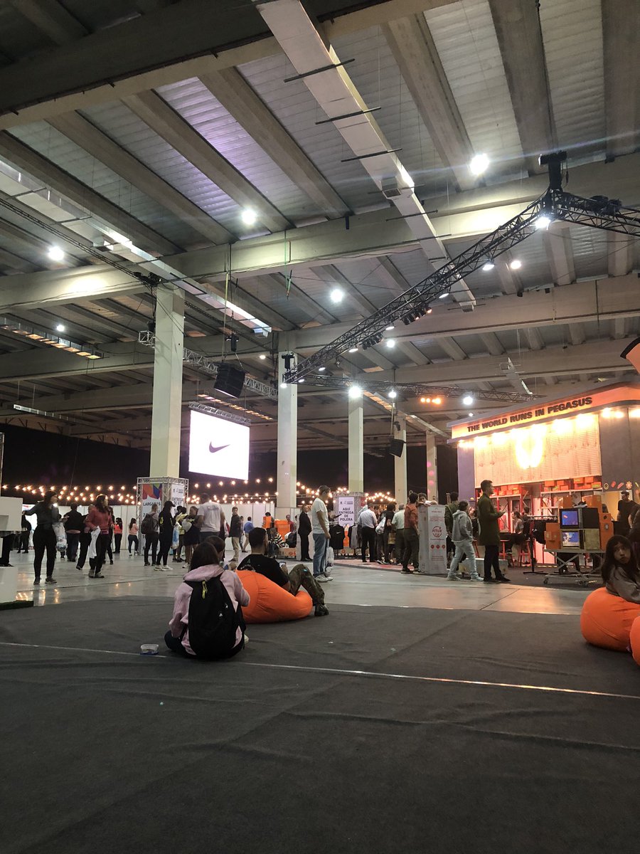 pepitaale's tweet photo. #exporunning Maratón de Santiago 2023 https://t.co/BGuF6IK7mr