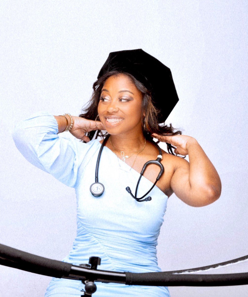 theegroovyvirgo's tweet photo. The face behind the memes. T minus 1 week until graduation! Bye bye med school ✌🏾 #graduation2023 #mdgrad https://t.co/P5EWdXn18R