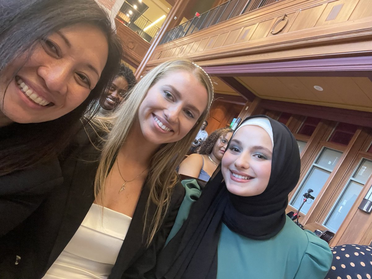 akgonzal327's tweet image. Our two amazing student speakers for the @WUSTL #firstgen recognition ceremony Valerie &amp;amp; Dahlia were so awesome! #iamfirst #washu23