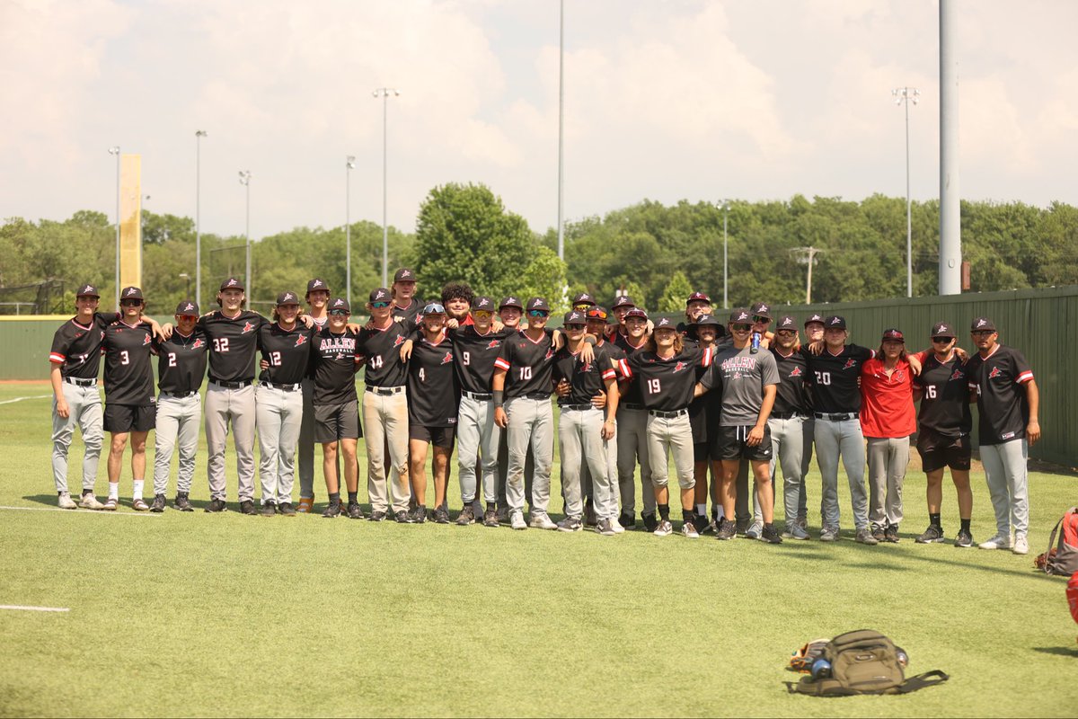 Jeremy_219's tweet photo. Didn’t end the way we wanted, lots of tears today as we ended our season. You win with people. The culture of this group was nothing I’ve ever witnessed. #ferda https://t.co/MEYnabtwZt