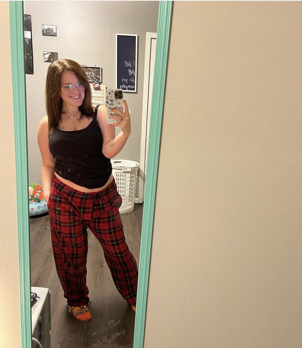 anasty_rose's tweet photo. I hope y’all had a great night 🥰❤️ https://t.co/XtjN7vMlcO
