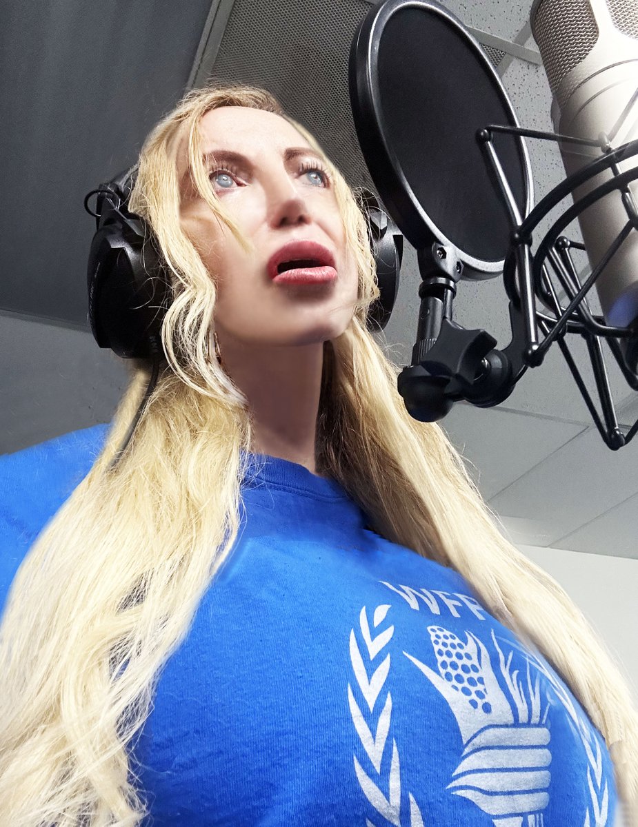 NadelParis's tweet photo. It's on!
I feel alive again! We are doing vocals,  and I did all the parts to show the other #singers and the #rapper the #song +different melodic parts, lol. #Versailles is likely to be 4 people +my bro #DJM and I are #djs #DJParis. I'm singing on it too 
The costumes on the video will be wild! WILD!
Quick mix on Tuesday +sending to all three gorgeous, talented #genz
Long weeks ahead, but who needs a day off?
#Music #EDM #Dance