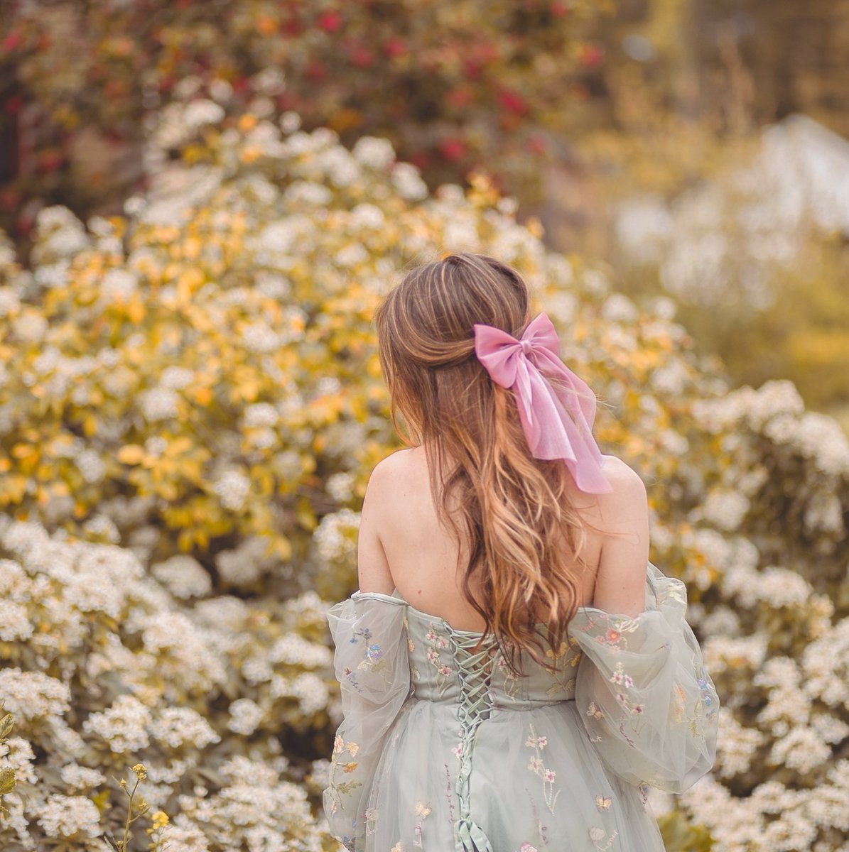 Sky 🎀📖 tweet media