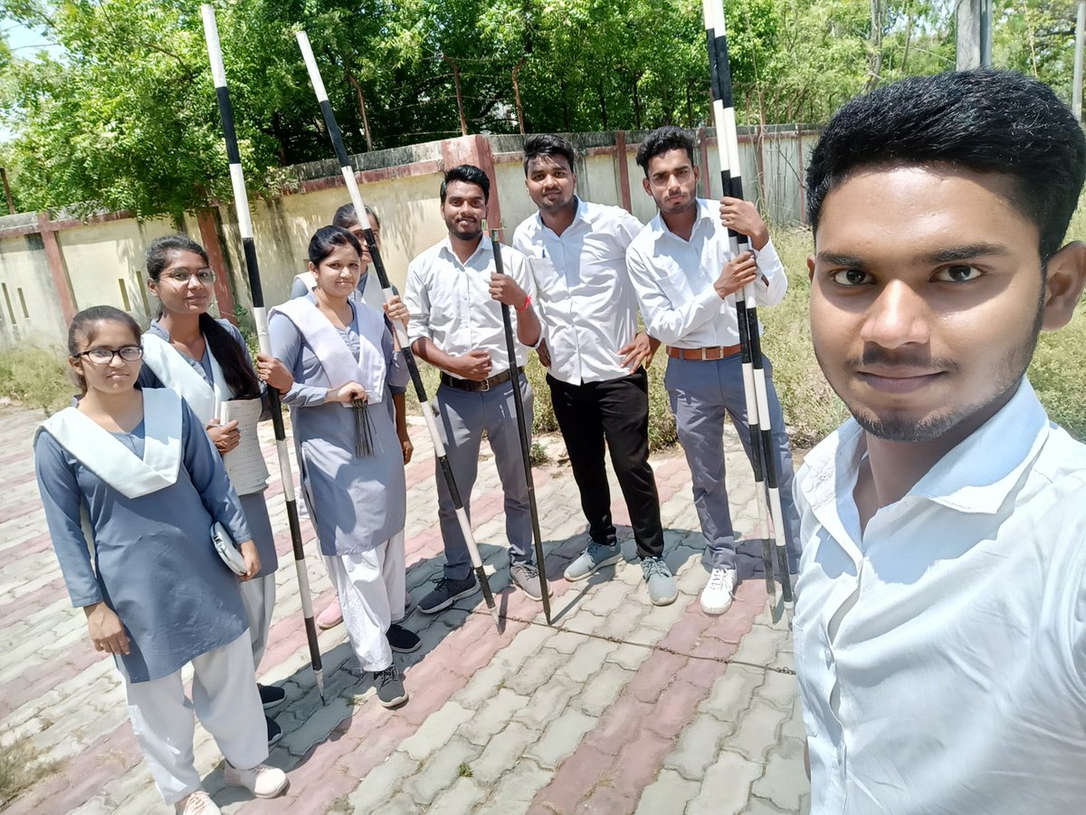 Ashutosh3945's tweet photo. Survey 
#civilwork https://t.co/LFRcVV9MMe