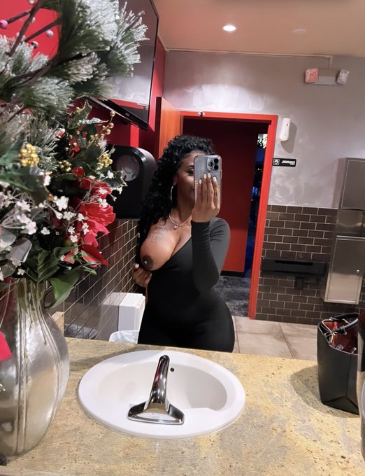 Hey :) https://t.co/JlYIK8xp2T<a href="/tag/content"class="tags"><span>#content</span></a><a href="/tag/contentmarketing"class="tags"><span>#contentmarketing</span></a><a href="/tag/onlyfans"class="tags"><span>#onlyfans</span></a><a href="/tag/contentcreator"class="tags"><span>#contentcreator</span></a>