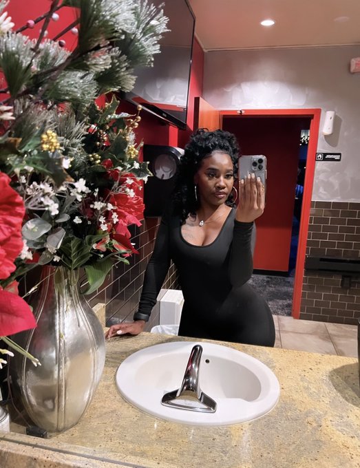 Hey :) https://t.co/JlYIK8xp2T<a href="/tag/content"class="tags"><span>#content</span></a><a href="/tag/contentmarketing"class="tags"><span>#contentmarketing</span></a><a href="/tag/onlyfans"class="tags"><span>#onlyfans</span></a><a href="/tag/contentcreator"class="tags"><span>#contentcreator</span></a>