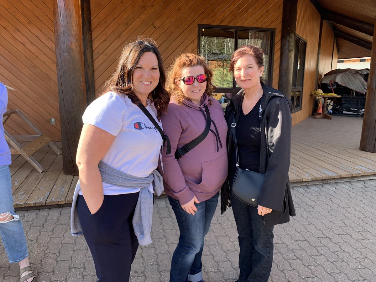 AnishaGatner's tweet photo. I had the good fortune to have my name drawn to attend the ACSTA’s SPICE Retreat. It was a wonderful, well-organized retreat. I feel like I am (hopefully) a bit better centred as we head towards the end of the school year. #IBelieveinCatholicEd #hs4 @HolySpiritRCSD https://t.co/x7yJb8w04D