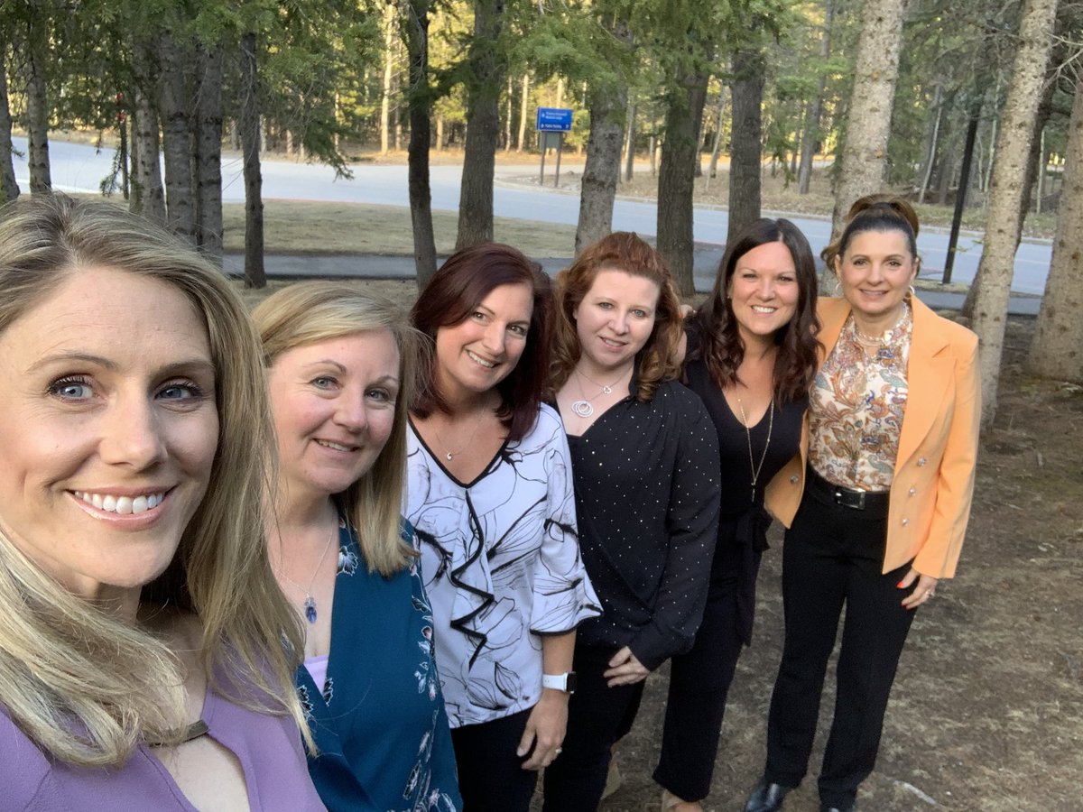 AnishaGatner's tweet photo. I had the good fortune to have my name drawn to attend the ACSTA’s SPICE Retreat. It was a wonderful, well-organized retreat. I feel like I am (hopefully) a bit better centred as we head towards the end of the school year. #IBelieveinCatholicEd #hs4 @HolySpiritRCSD https://t.co/x7yJb8w04D