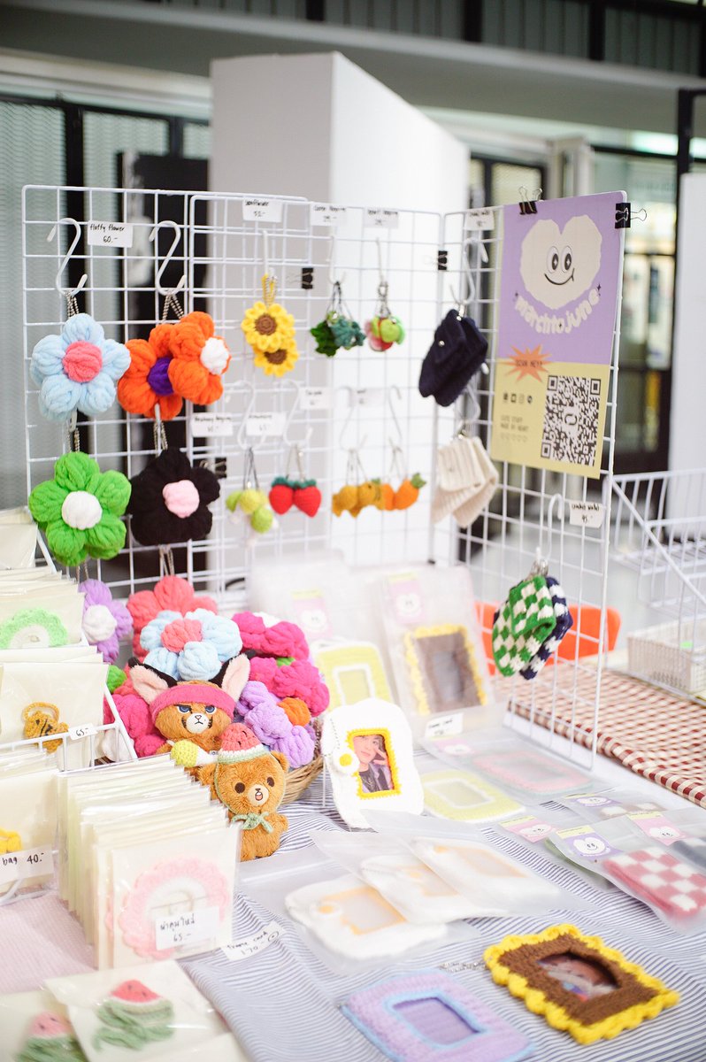 พวงกุญแจ / กระเป๋า /เฟรมการ์ดไหมพรมและสาระพัดของกุ๊กกิ๊กจาก <a href="/marchtojune326/">marchtojune ☆🫧🌸🌿</a>  🍄

Shopee : shope.ee/7KRFkSmpEU

#NCTinSUMMERbeach #เฟรมการ์ด
#crochet