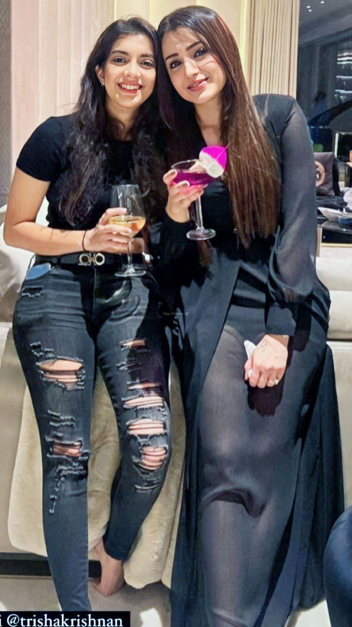 FvA2sFXacAAUE3w?format=jpg&name=large