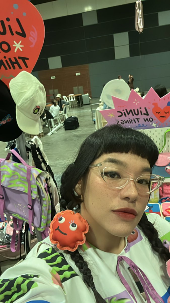 GM🥰 Just spent my weekend boothing in Singapore💫 for my art label <a href="/liuniconthings/">Liunic on Things | L♥️T</a> ✨ funnnn🥰