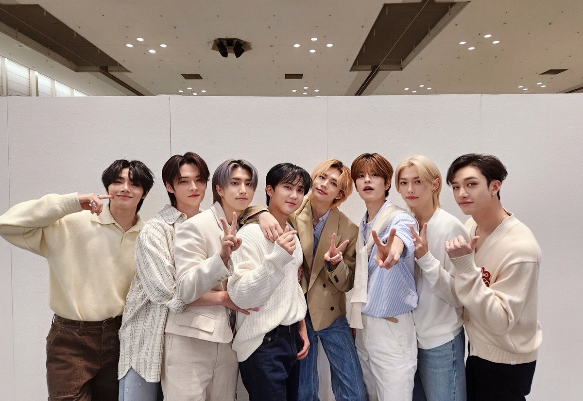 𝐦𝐢𝐧𝐭 𝐜𝐡𝐨𝐜𝐨𝐥𝐚𝐭𝐞 𝐜𝐡𝐢𝐩･ᴗ･ tweet media