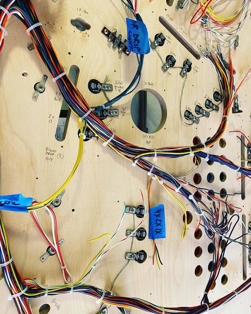 STPinball's tweet image. This is certainly going to be a different experience. Yes, I’m writing on the playfield. Even with brand new wires, some colors still baffle me. #pinball #build #harness #colorblind #sternelectronics #nineball