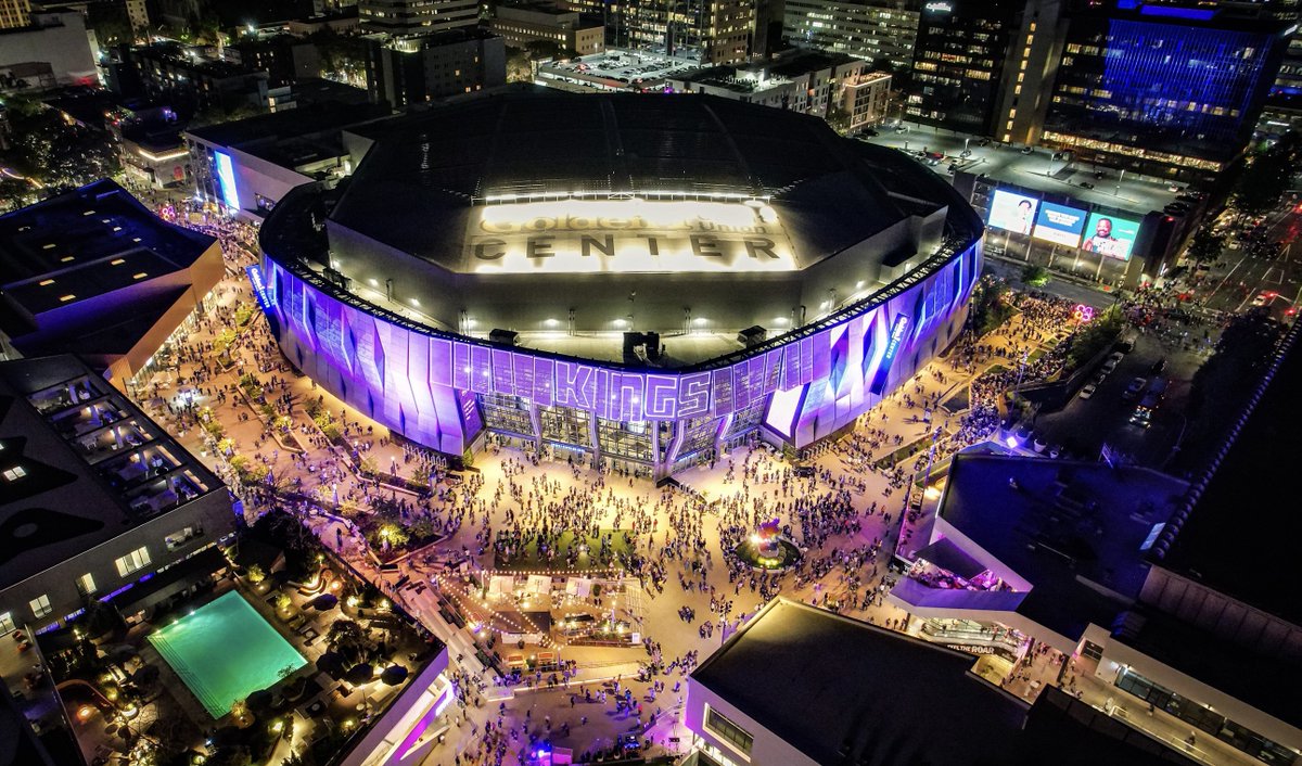 Hell of a season for the hometown team. First playoff appearance in 16 years! And taking the defending champs to a 7 game series. The Kings brought so much life and excitement to the city. Looking forward to what they can accomplish next year 🔥💜