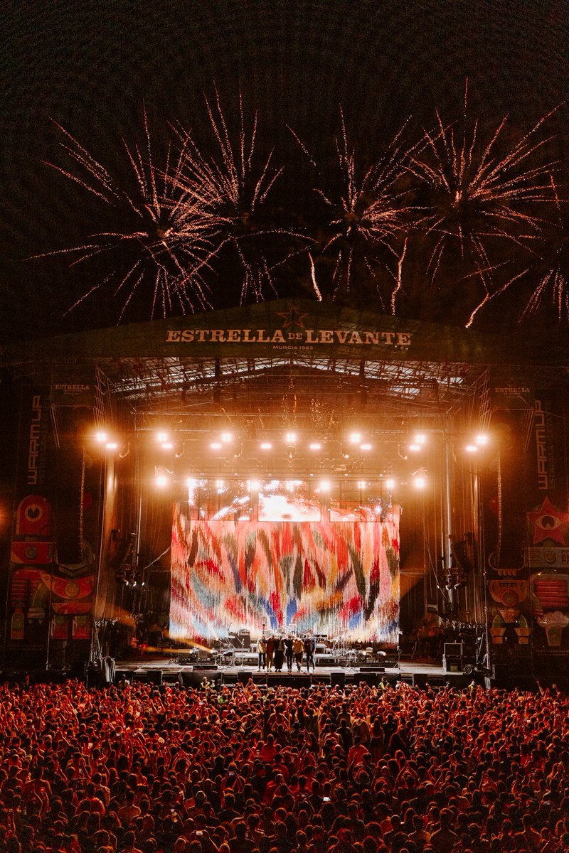 WARMupfestival's tweet photo. Gracias 💚, por más años con vosotros ✨.

#WARMUP2023 @estrellalevante https://t.co/Vnb2JCu3ZV
