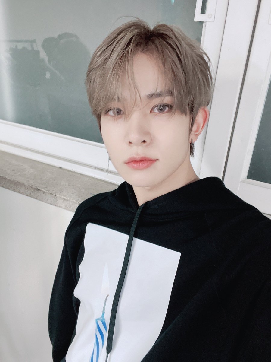 enhypenweverse's tweet photo. [ #희승’s Post ] 230501

#HEESEUNG: It was fun ✌️

@ENHYPEN_members @ENHYPEN #ENHYPEN #엔하이픈 https://t.co/nnZEOyqFOk