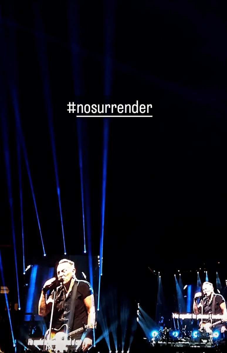 panarra's tweet photo. El millor concert de la meva vida! #brucespringsteenbarcelona 
Ens hagués agradat tenir-te aquí @KRLS #nosurrender https://t.co/bPaJonXkEJ
