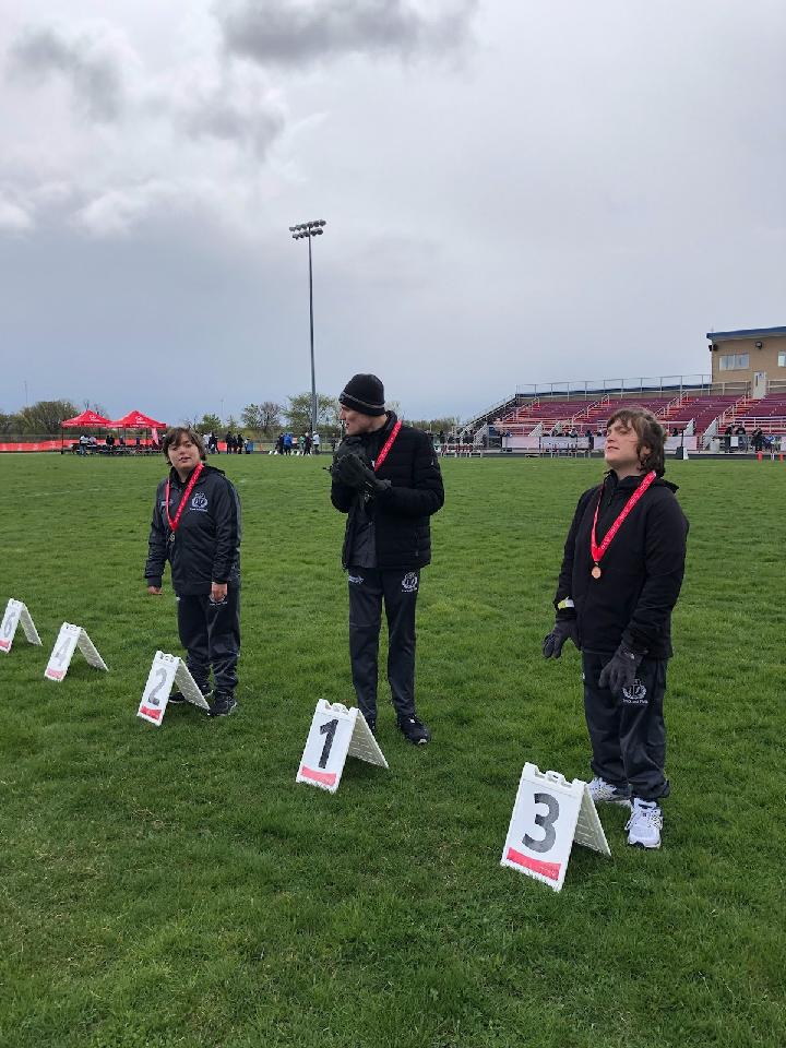 D99 SO Track & Field tweet media