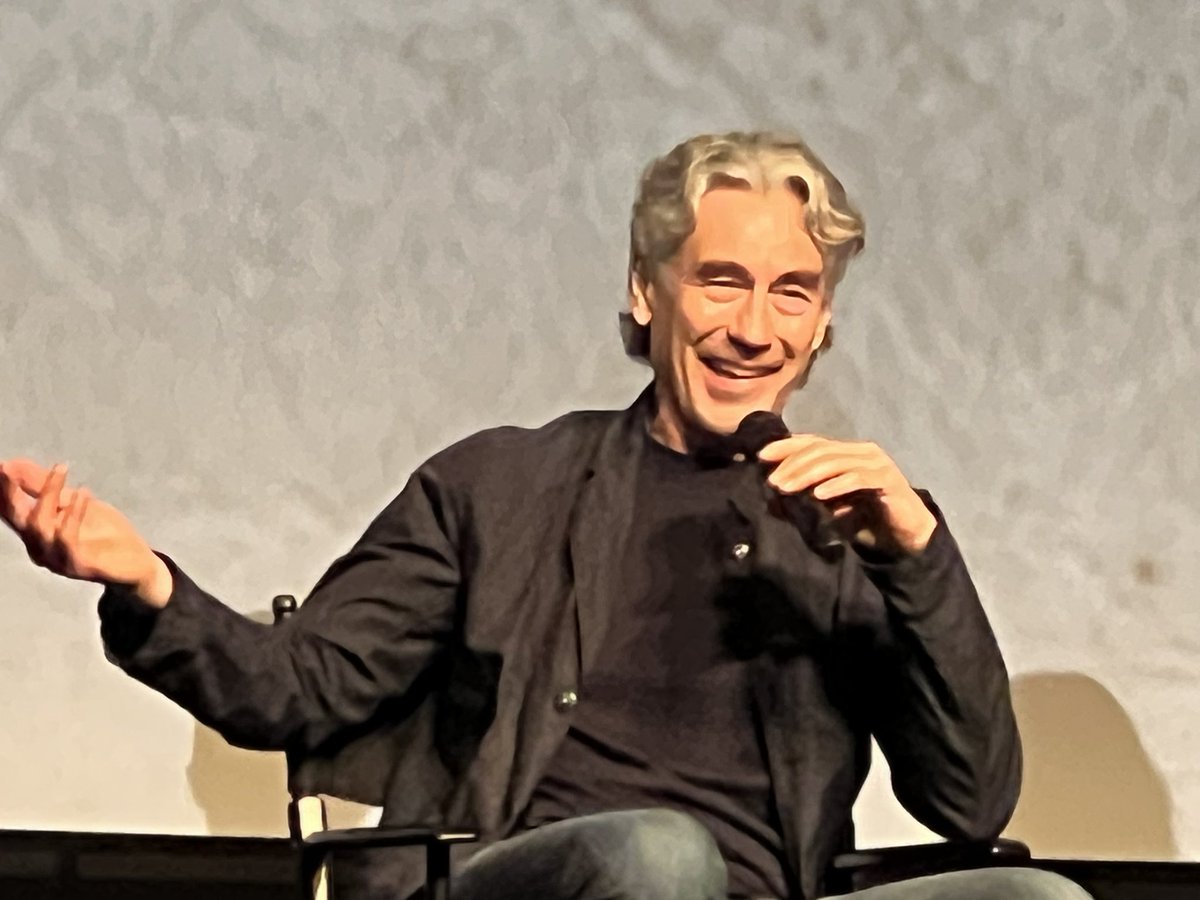 yogoldsmith's tweet photo. Cool News: Tony Gilroy, creator/writer of @starwars #Andor, just announced that they are launching a website soon with all 12 scripts &amp; tons of concept art - all free to read!

He worked really hard on his scripts &amp; is proud of the way they turned out- they are production drafts. https://t.co/LbXEOdumaZ