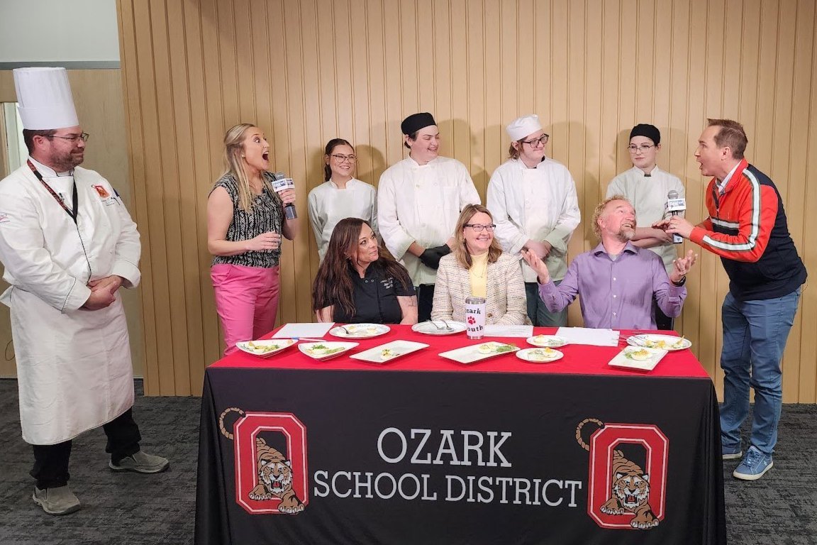 OzarkTigers's tweet photo. Who can make the better, tastier summertime deviled egg — OHS ProStart students or the hosts of Ozarks Fox AM? Find out Monday, May 1 at 8:05 a.m. on @OzarksFOXAM!
The television crew visited the Ozark Innovation Center April 25 and took over the kitchen. It was a blast! https://t.co/kPHkljx9Bv
