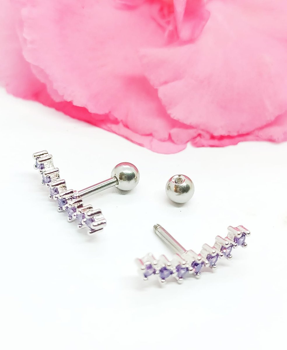 elbauldejuma's tweet image. ¿Cuántas perforaciones tienes en tus orejitas 🤔? Estos #piercing son perfectos para usar en el #helix, las zirconias le dan un toque de brillo sin igual. Los tenemos disponibles en 4 bellos colores. Visita nuestra pagina web y encontraras bellos diseños y #combinaciones ❤️