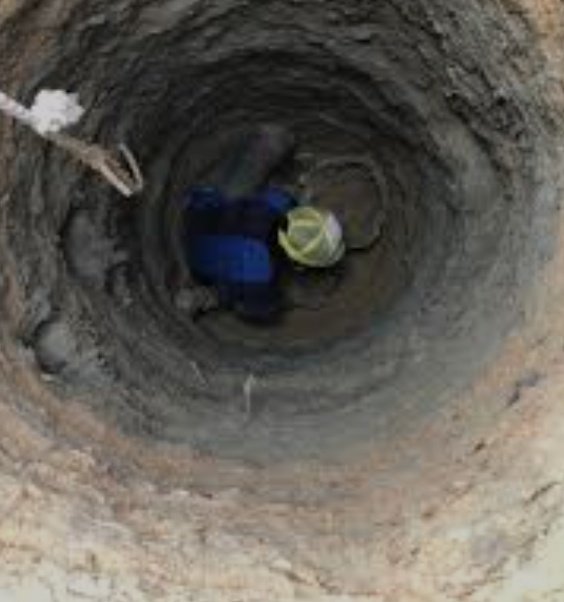 Sigue la tragedia por la escasez de agua en la Alta Guajira: un hombre de la etnia wayuu, José Augusto Amaya Prieto, de 47 años, pereció atrapado por los escombros en un pozo profundo, mientras escavaba la tierra para extraer agua. Ocurrió la tarde de este domingo, en Nazareth.