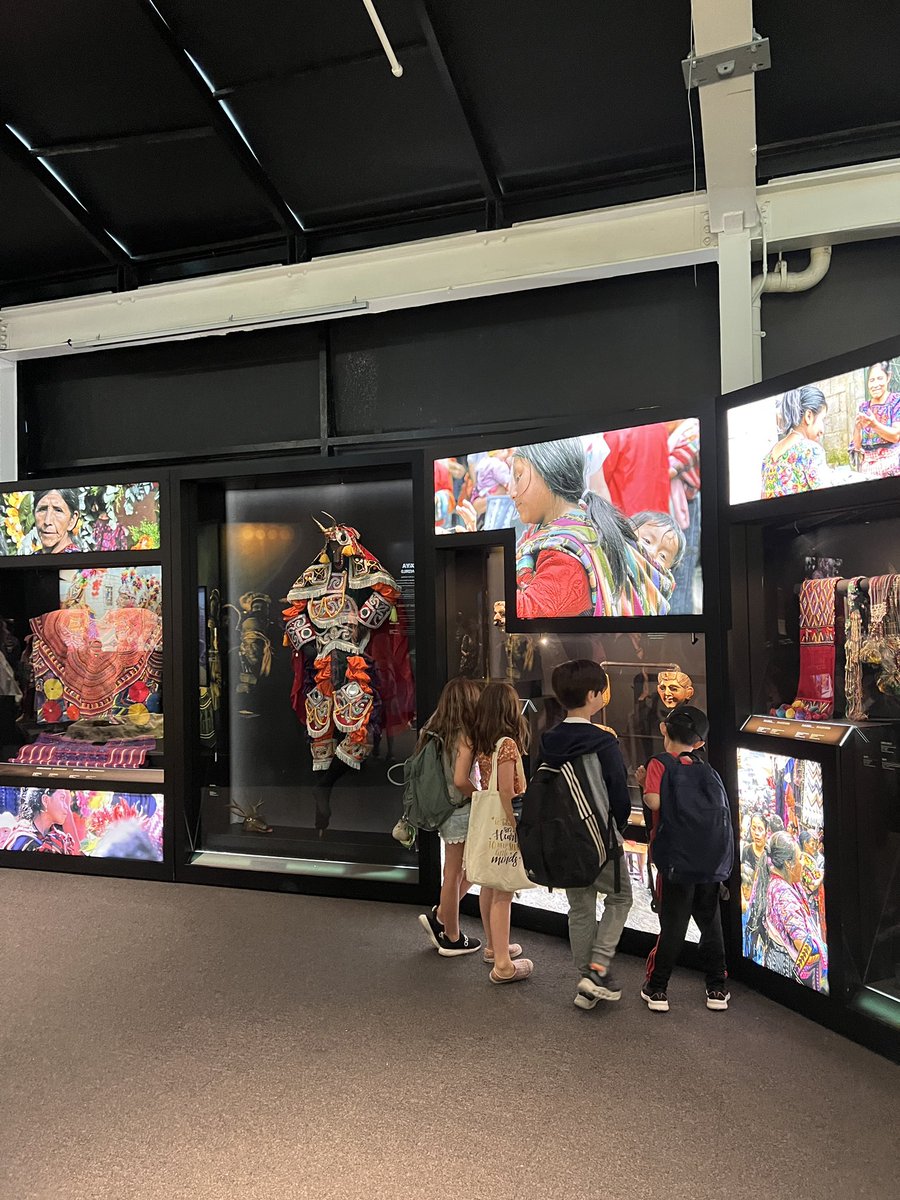 ELangsdorff's tweet photo. Thanks to the #culturalartspassport 2nd grade was able to explore the art and culture of the ancient Maya. @LASchoolsEast @LAUSD_Achieve @casciencecenter https://t.co/F6BC7CObu5