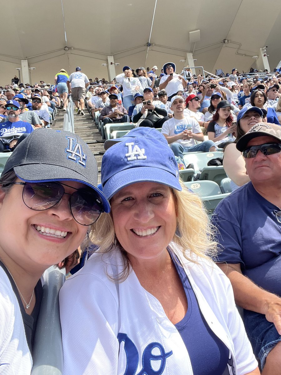 Katy Novoa tweet media