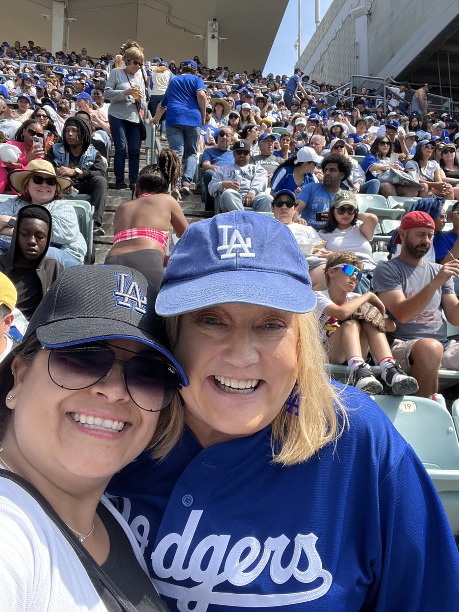 Katy Novoa tweet media