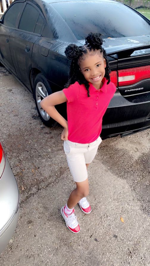 dallasmuhva's tweet image. Kids butterfly locs 😍😍

She’s so cute 🥰. #HairByKryzStylz #Butterflylocs #SoftLocs #ProtectiveStyles #MaeMae #DowntownDallas #BabyLondon #SheLovesherhair