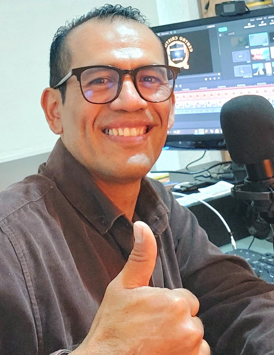rivloz's tweet photo. Tarde de #Domingo #Working al #ReyDeReyes sea toda la Gloria 🙌🏼 https://t.co/PCZDlm51Wp