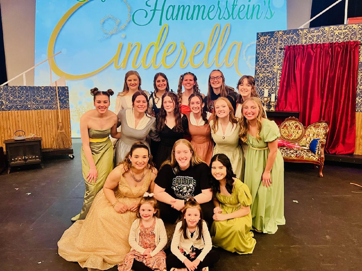 cbusgirlssoccer's tweet photo. 𝕸𝖔𝖛𝖊 𝖆 𝖒𝖔𝖚𝖓𝖙𝖆𝖎𝖓
𝕷𝖎𝖌𝖍𝖙 𝖙𝖍𝖊 𝖘𝖐𝖞
𝕸𝖆𝖐𝖊 𝖆 𝖜𝖎𝖘𝖍 𝖈𝖔𝖒𝖊 𝖙𝖗𝖚𝖊
𝕿𝖍𝖊𝖗𝖊 𝖎𝖘 𝖒𝖚𝖘𝖎𝖈 𝖎𝖓 𝖞𝖔𝖚
Wonderful production by @TheatreColumbus and these ladies! https://t.co/XA1lKPkqc7