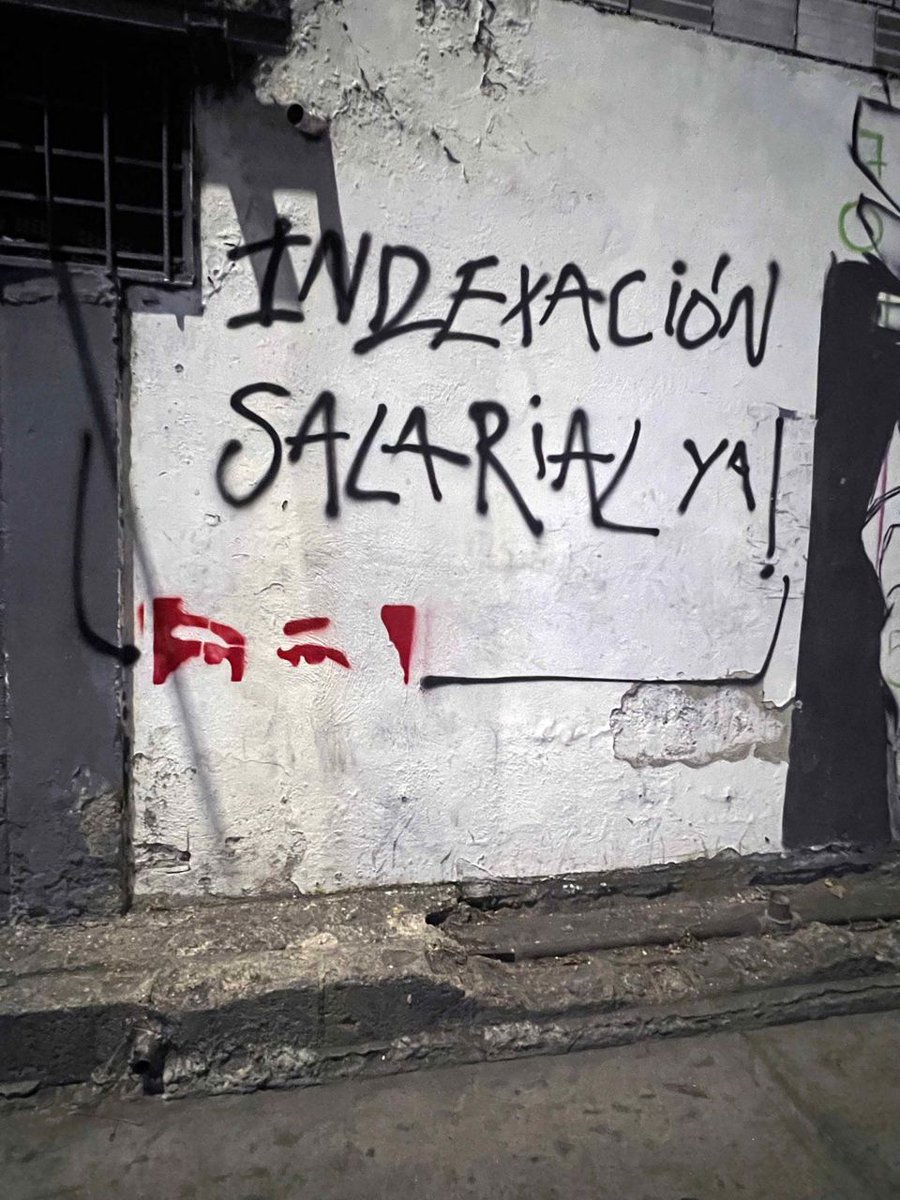 rodriguezthais's tweet photo. Hay una escalada del capital contra el pueblo, que resulta inaceptable en una revolución que busca reivindicar a la clase trabajadora, la única productora de la riqueza del país. 

#IndexaciónSalarialYa https://t.co/QEUmavcq45