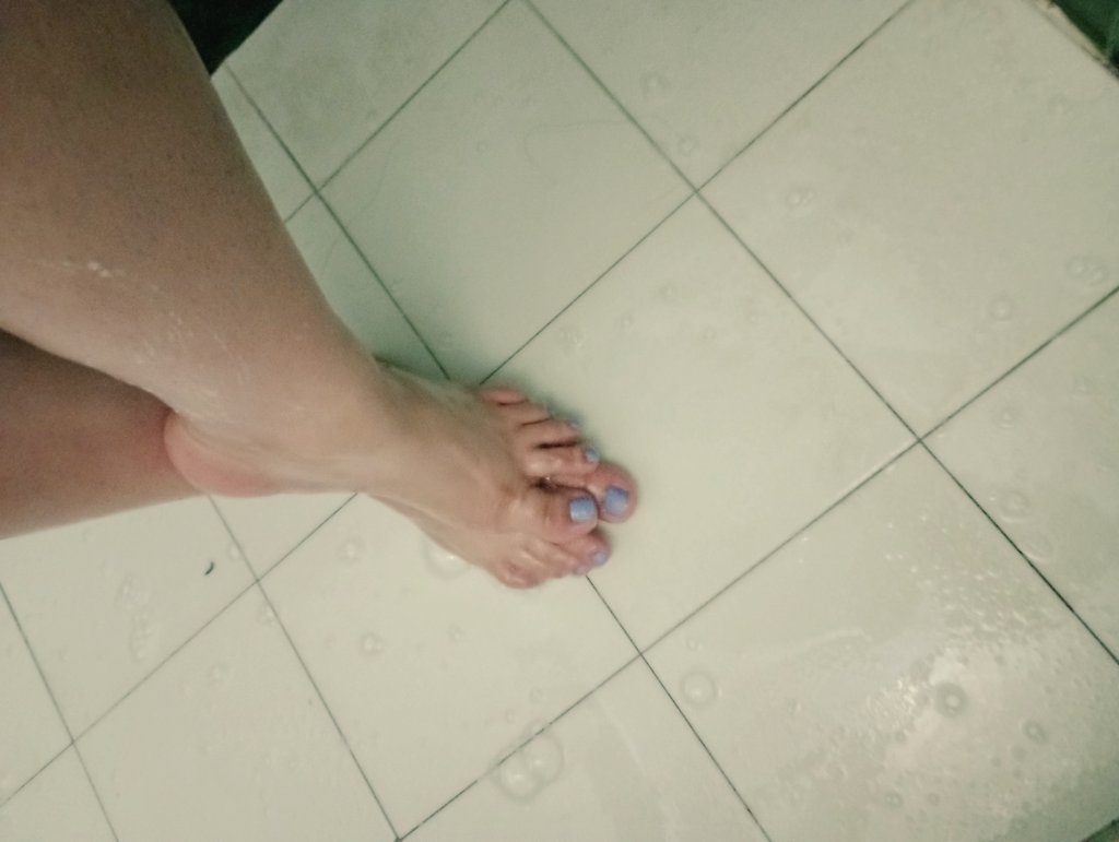 Tell me...❣️
#feetfethish #feetfinder #feet_lover #feetcontent #feetfetiche #feetpicsforsales