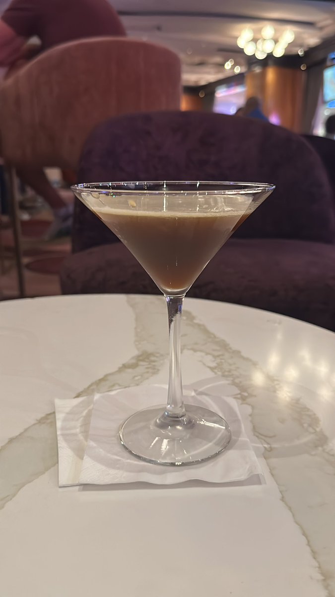 bredvick's tweet photo. Keep finding myself at the Lobby Bar! 🍸#M365CONF https://t.co/BBmvNCeAcO
