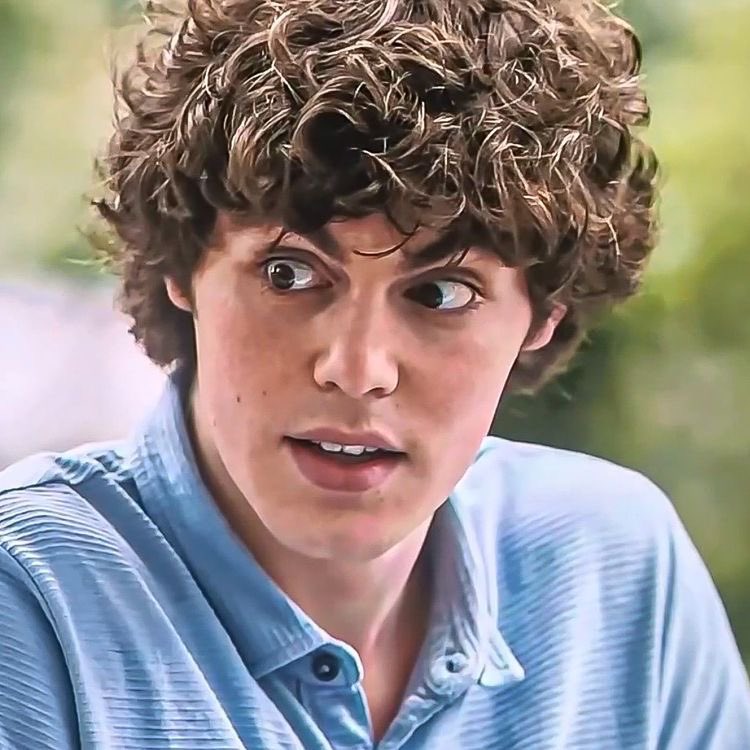 ethan landry (@behindthemqsk) on Twitter photo 