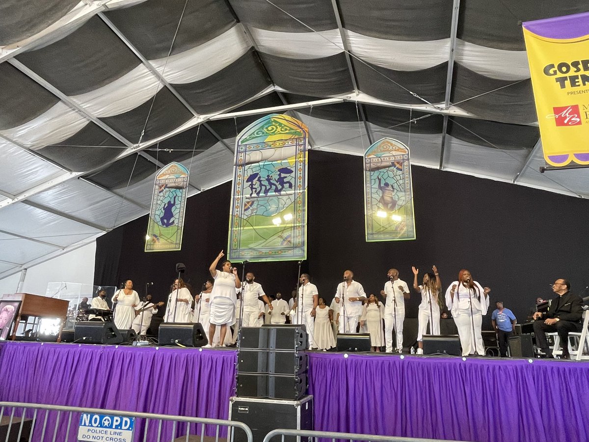 Jazznheritage's tweet photo. Bobby Jones &amp; The Nashville Super Choir in the Gospel Tent presented by Morris Bart this afternoon. 🎶 

Catch them again at the Johnny Jackson Jr. Gospel is Alive Celebration! presented by @peopleshealth on Monday, May 1 at 9am at the Franklin Avenue Baptist Church. https://t.co/IK4k7AaROL