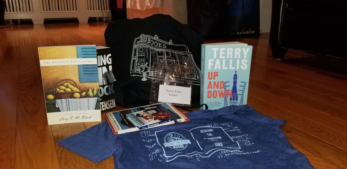 Independent Bookstore Day! Thank you <a href="/BlueHeronBooks/">Blue Heron Books</a> and all the great writers! <a href="/TerryFallis/">Terry Fallis</a> <a href="/BradJSmith2/">Brad Smith</a> 
.
.
.
.
#bookstagram #bookrecommendations #booklove #book #writer #chinesewriter #chinesecanadian #canada #canadian #proudcanadianHappy