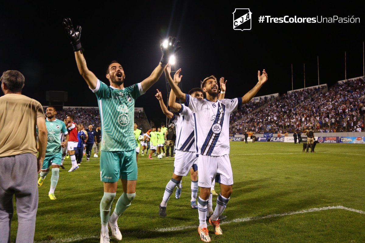 CJAOficial's tweet photo. ¡PORQUE LOS JUGADORES ME VAN A DEMOSTRAR!

#𝑽𝒂𝒎𝒐𝒔𝑨𝒏𝒕𝒐𝒏𝒊𝒂𝒏𝒐 💙🤍🤎
𝘛𝘳𝘦𝘴 𝘤𝘰𝘭𝘰𝘳𝘦𝘴, 𝘶𝘯𝘢 𝘱𝘢𝘴𝘪ó𝘯 https://t.co/TSuymAKLK6