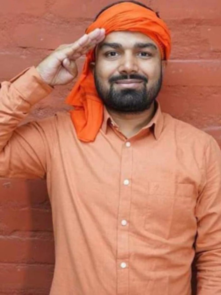 Prjpt4's tweet photo. आज मजदूर दिवस है और मनीष कश्यप हमेशा मजदूरों के लिए आवाज उठाई है इसी लिए आज हमलोग ट्विटर पर #manishkashyapsonofbihar  ट्रेंड कराना है जय जवान जय किसान #Bihar #BiharNews #PMOIndia https://t.co/QOvJfiDOug