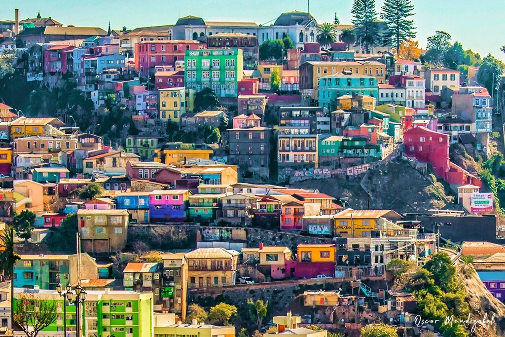 Valparaíso, Chile

#oemendizabal #oscarmendizabalfotografía #santiagodechile #chile #valparaiso #valparaisochile #photography #fotografia #suramerica #travelphotography #yourshotphotographer #bbctravel #tufotonatgeo #instachile #chile #instasantiago #chi… instagr.am/p/Crrg1iCOCCd/