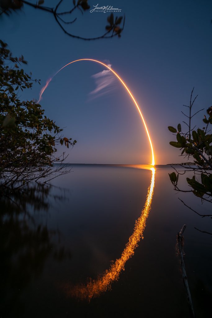 TrevorMahlmann's tweet photo. Falcon Heavy launches Viasat🚀 https://t.co/OdgDMCUp0J