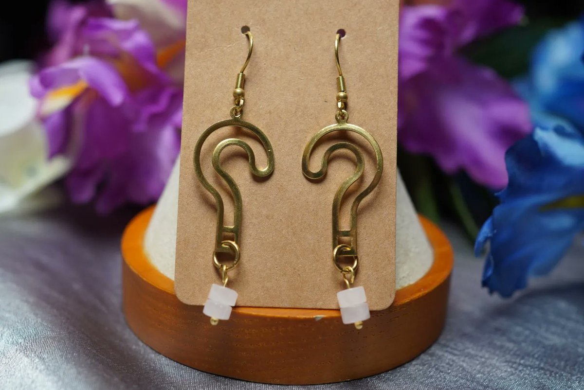 ❓Add a touch of whimsy to your style with our brass question mark earrings featuring lovely rose quartz beads! 🌹✨Perfect for the curious minds and those who love unique jewelry.  #questionmarkearrings #rosequartz #jewelry #quirky buff.ly/43rIQ3o