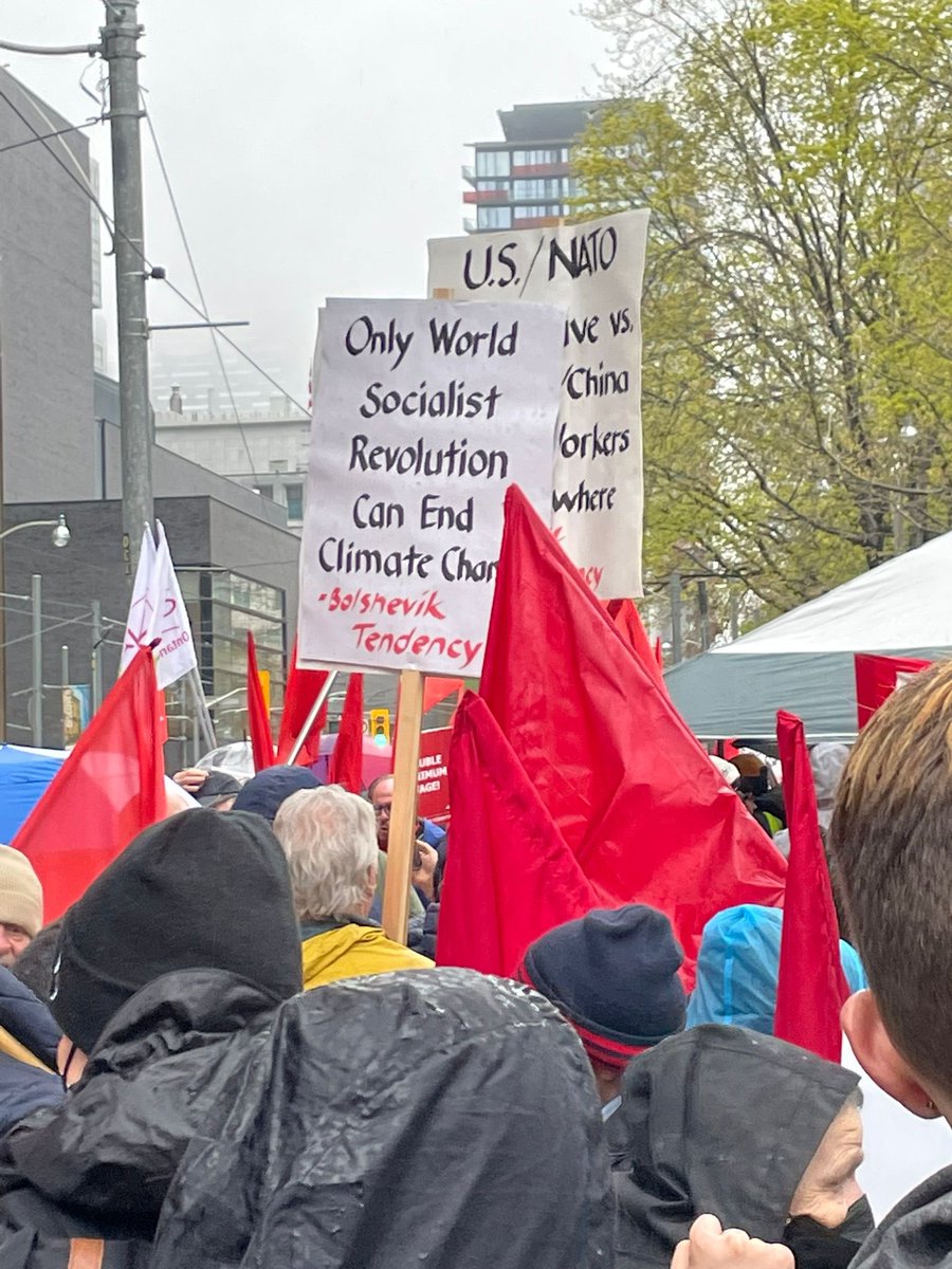 TIPKuzeyAmerika's tweet photo. The Labour May Day Committee’nin geleneksel İşçi Bayramı Toronto mitingindeydik! 
Yaşasın 1 Mayıs! @may1labour 
#TİPSenin1MayısSenin https://t.co/7Q0uXqg23e