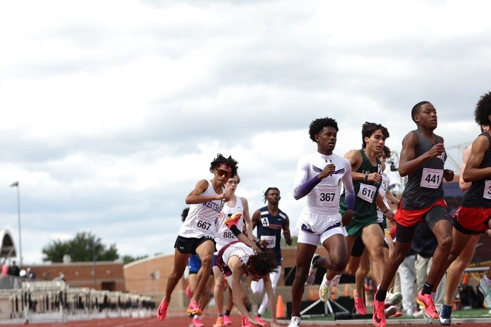 My last ever race with Westside and my run for the state championships concluded at Regionals. 

Although I’m severely disappointed, I cannot forget the blessings I’ve had over these past 4 years and the amount of support I’ve garnered. 

See you guys at the next level. 

All God