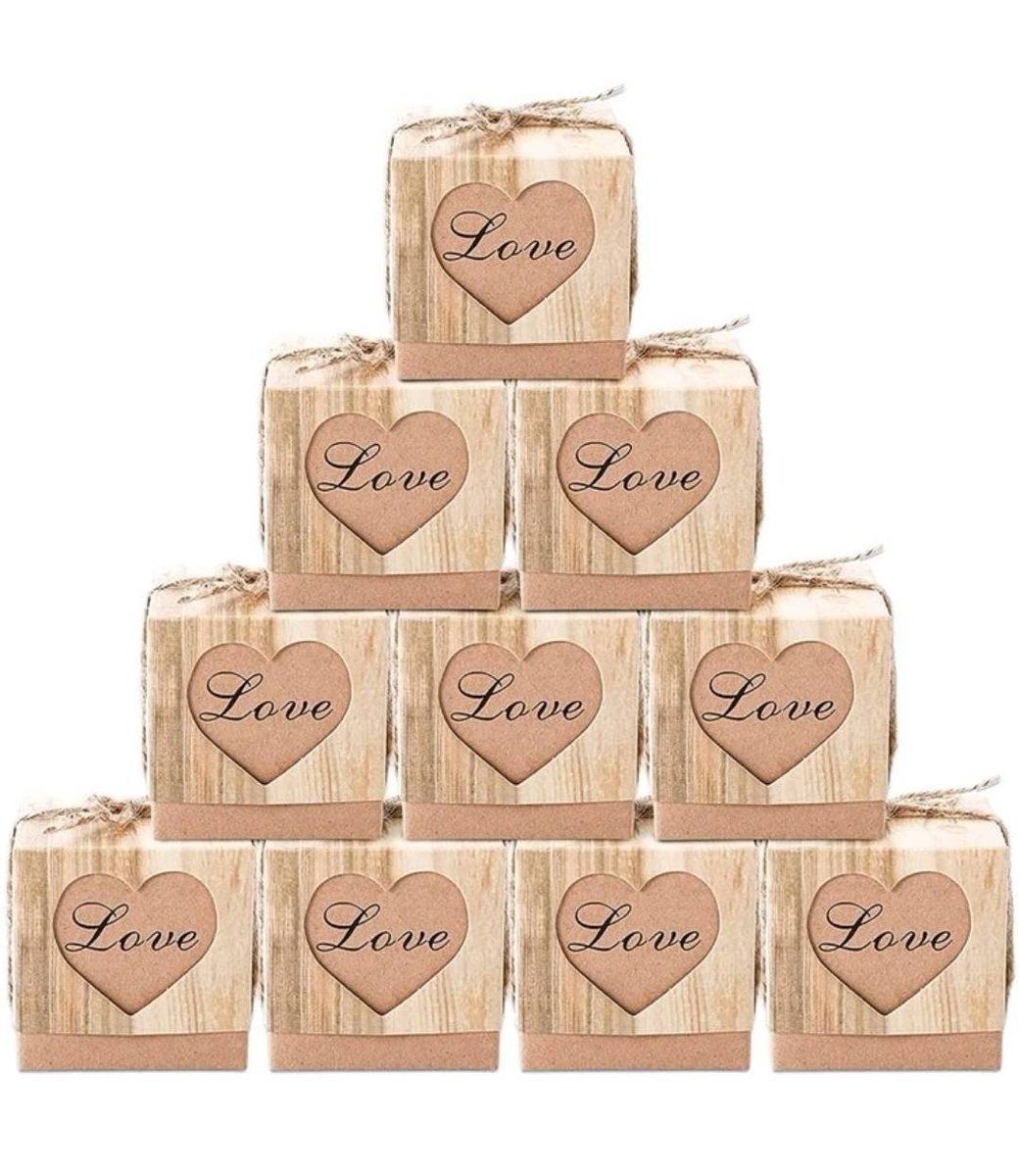 #etsy shop: Gift Box (30) - Love

#etsyukseller #weddingfavours #weddingfavourboxes #weddingsweetbox #lovegiftbox #giftbox #smallgiftbox #quirkycreationsni etsy.me/41QWj3s