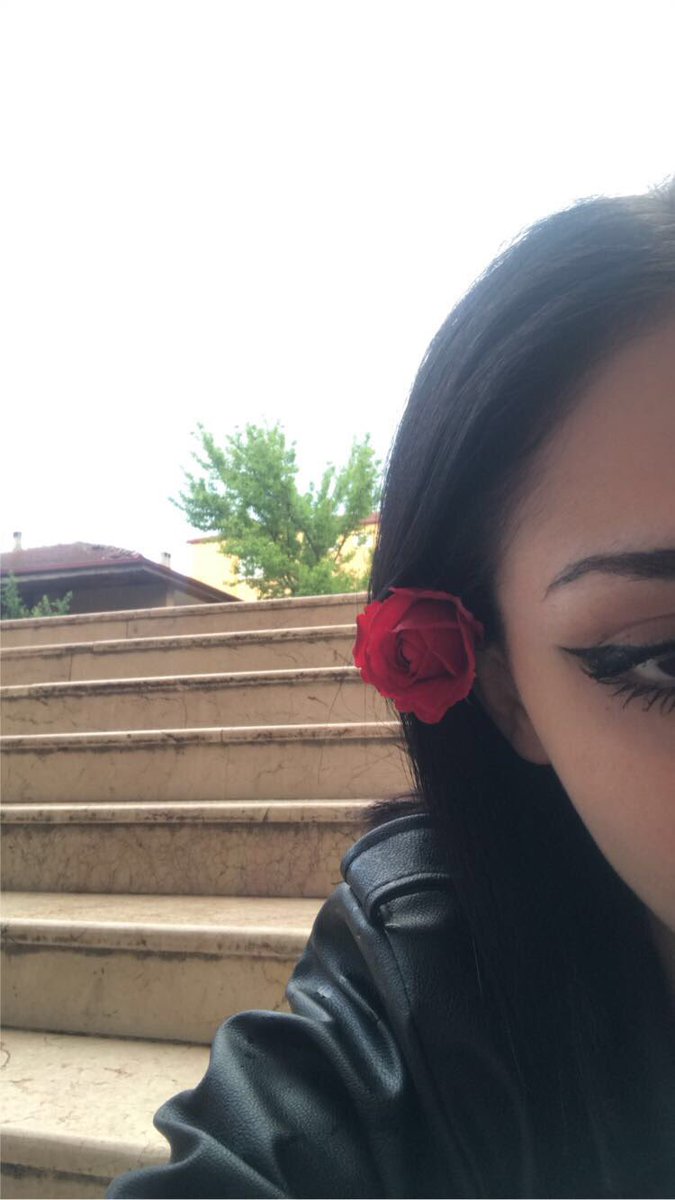 ölüm dediğin nedir ki gülüm