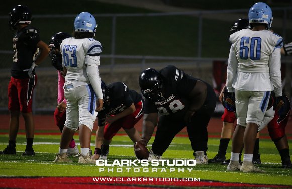 Any hs school need a lineman dm me asap!!! Ready to work hard 💪🏼