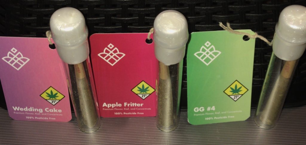 WorldofWeedRec's tweet image. Stock up on prerolls with 30% off Good Earth joints! From regular to infused we have it and multipacks as well. @WorldofWeedRec (+21) #GoodEarth #Prerolls #Joint #Sativa #Hybrid #Indica shop.worldofweed.com